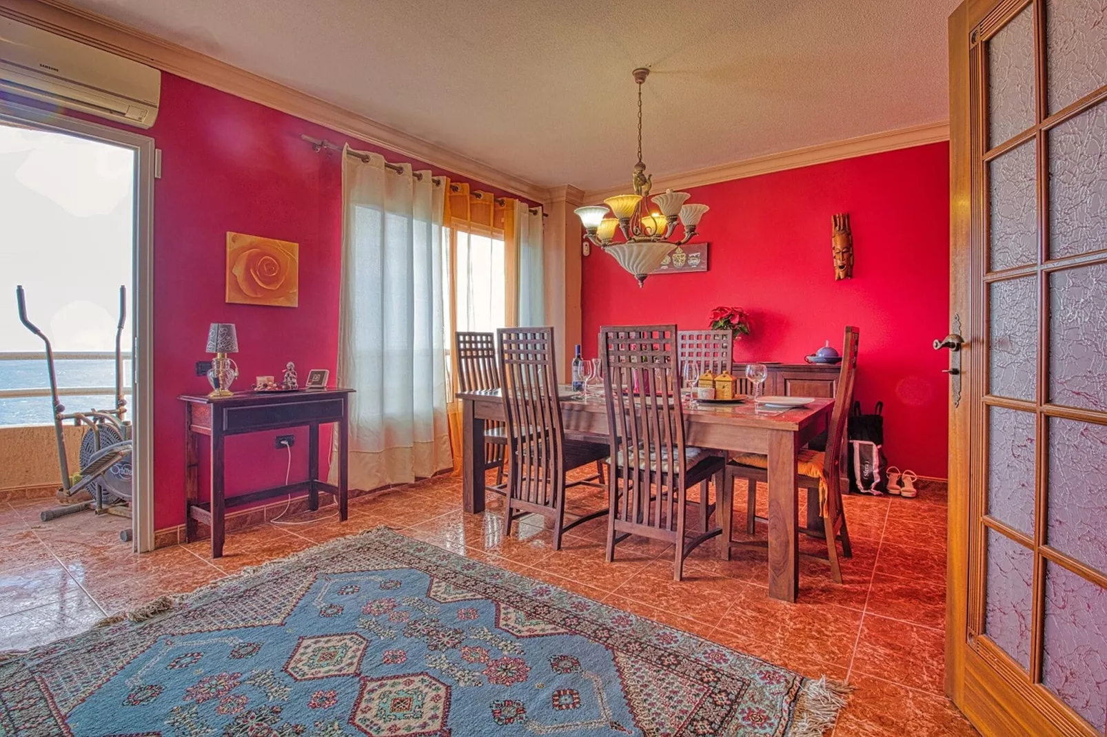 Radazul-Dining room