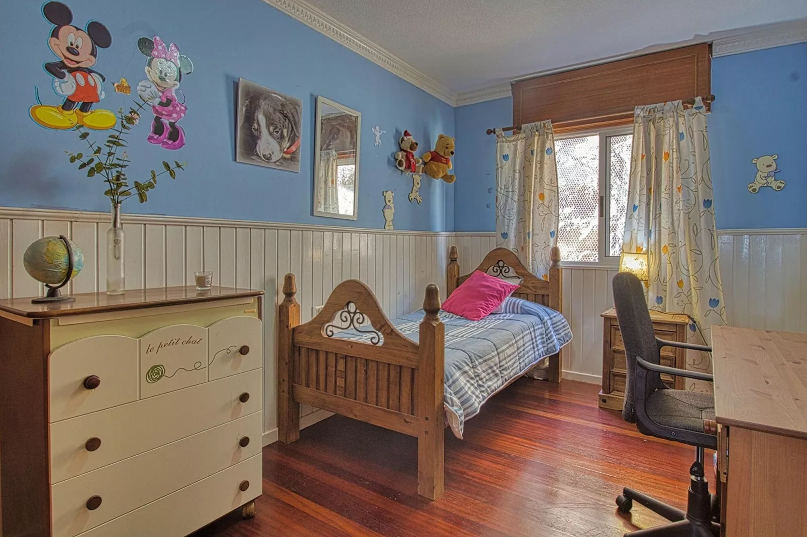 Radazul-Bedroom