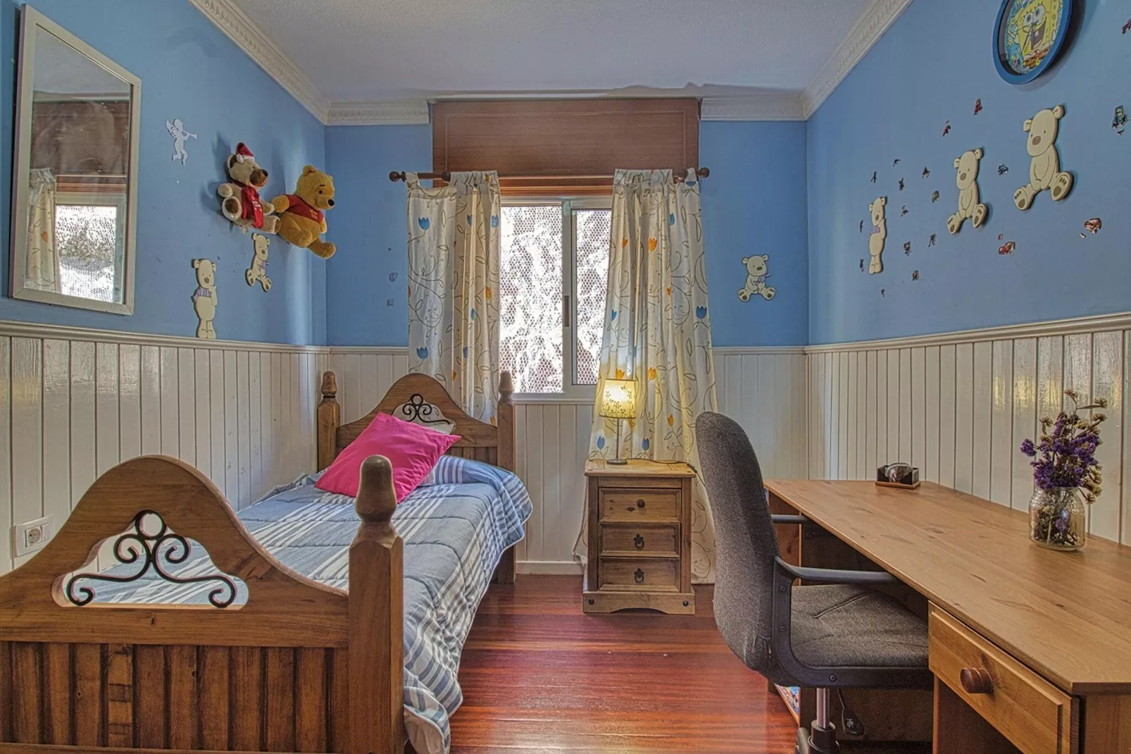 Radazul-Bedroom