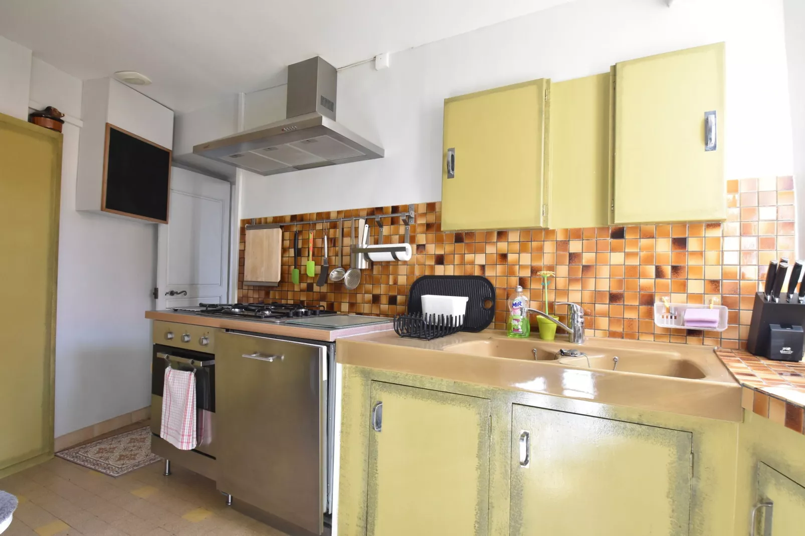 Les Remparts Fleuris-Kitchen