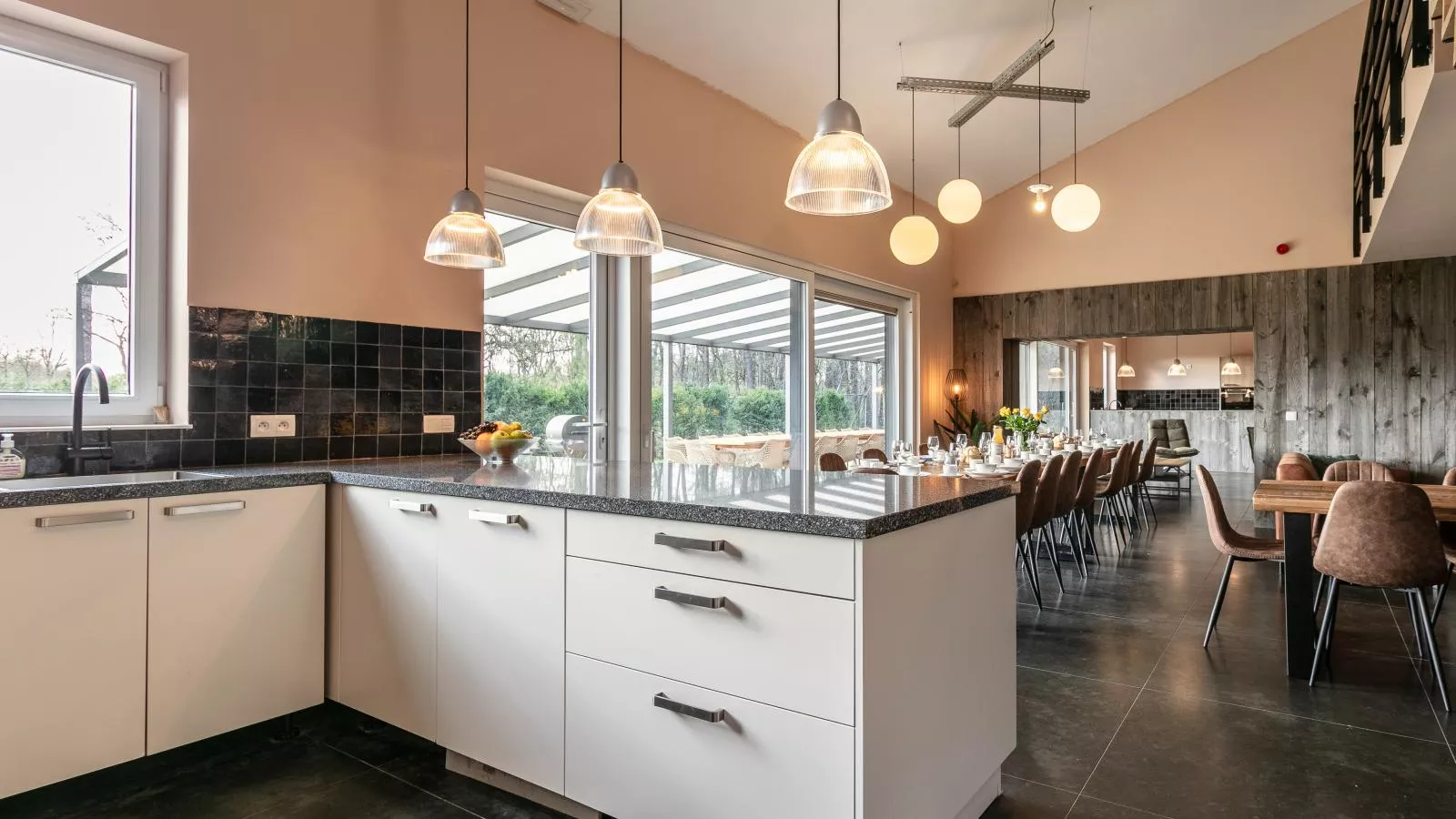Ons Huis-Kitchen