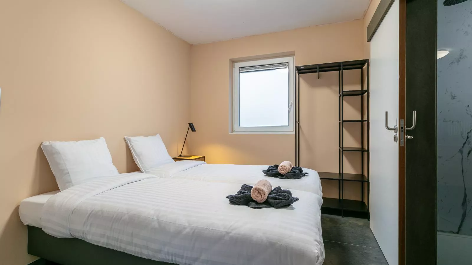 Ons Huis-Bedroom