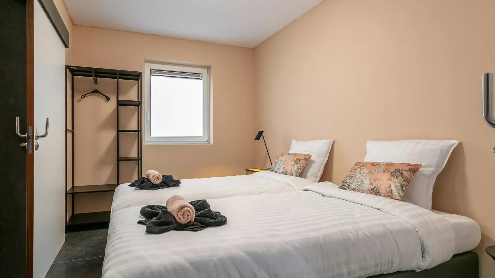 Ons Huis-Bedroom