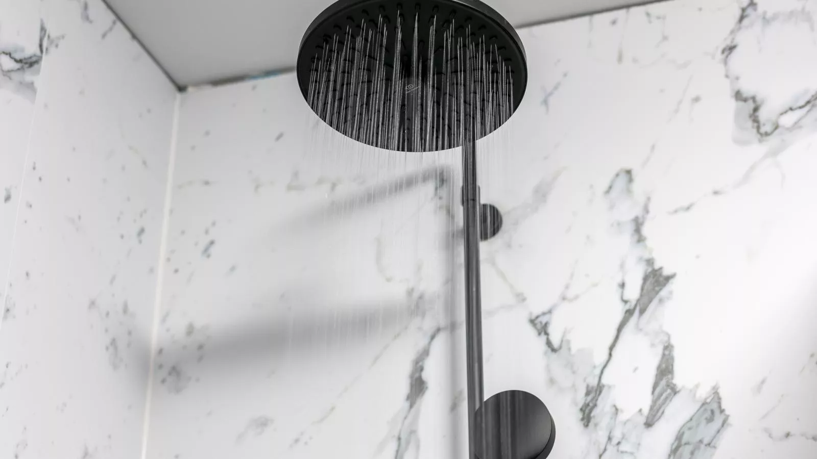Ons Huis-Bathroom