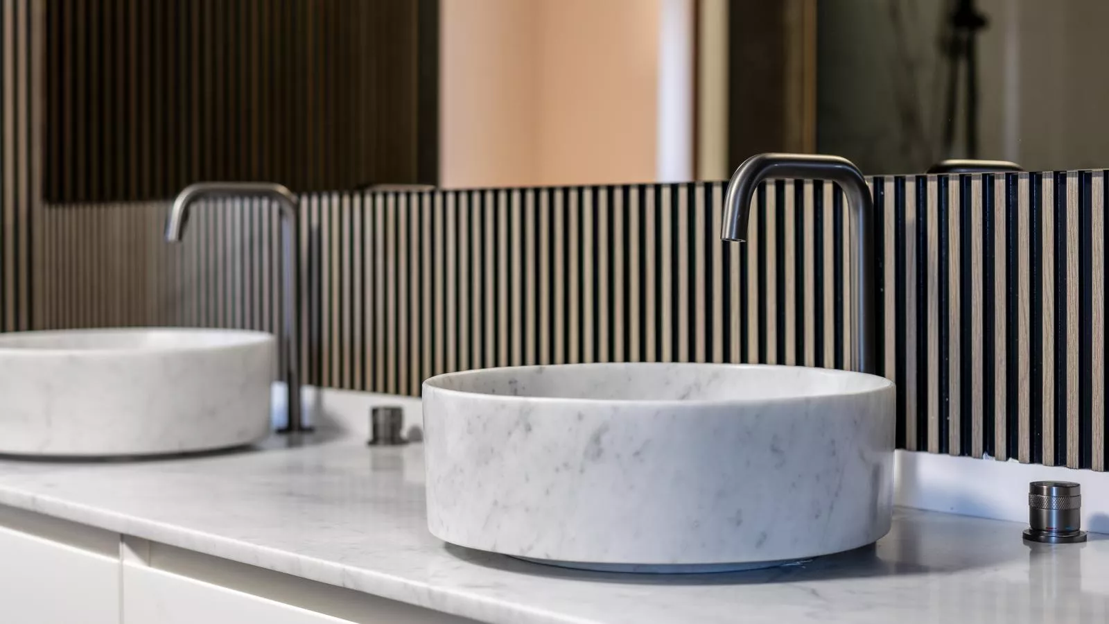 Ons Huis-Bathroom