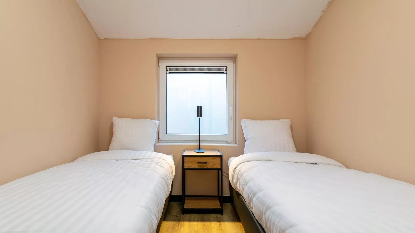 Ons Huis-Bedroom