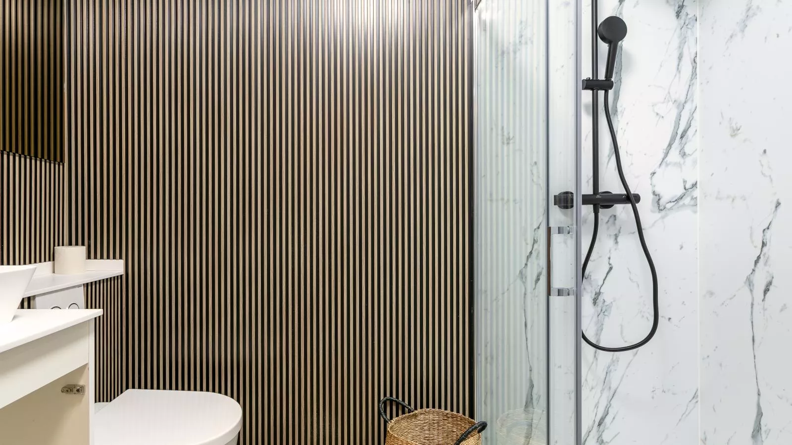 Ons Huis-Bathroom