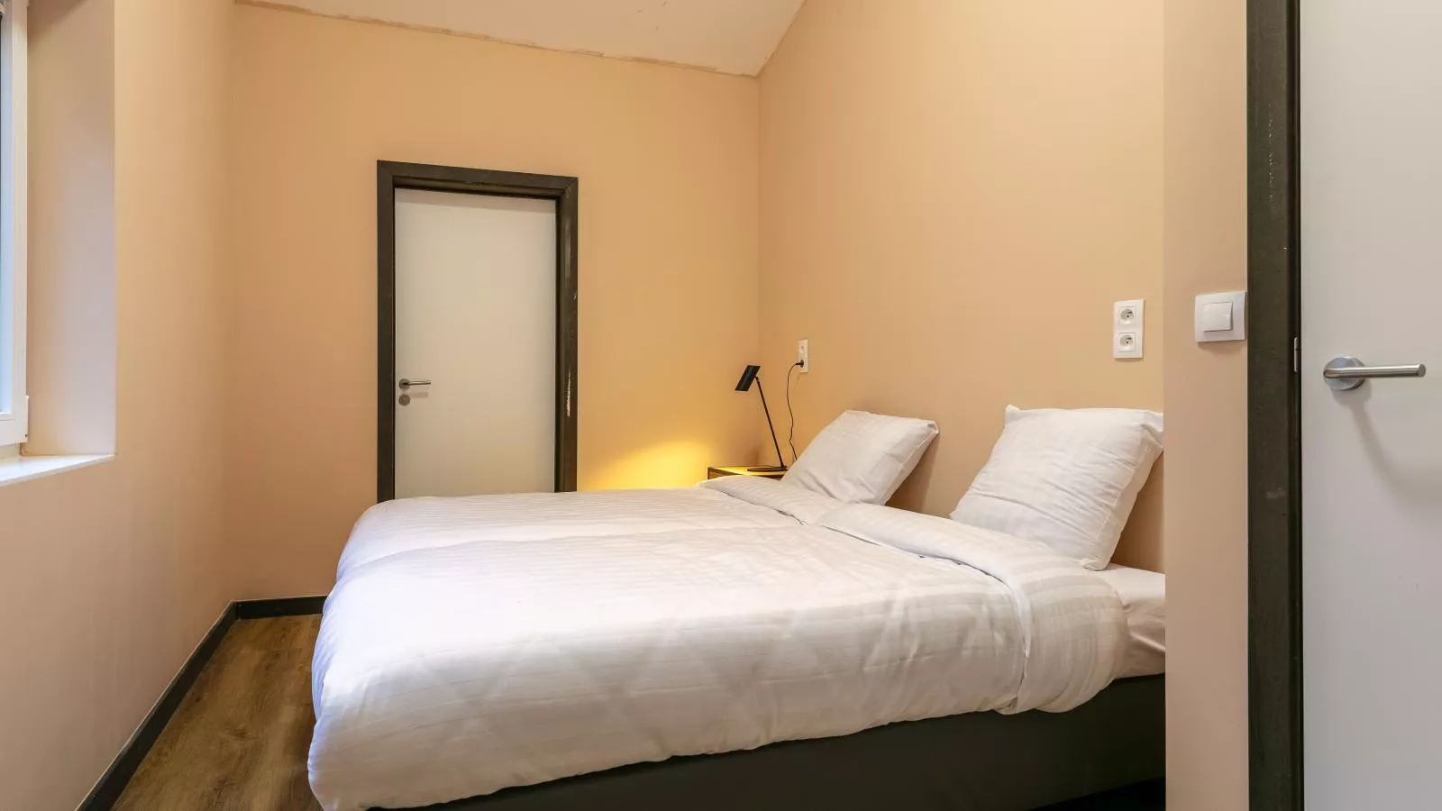 Ons Huis-Bedroom