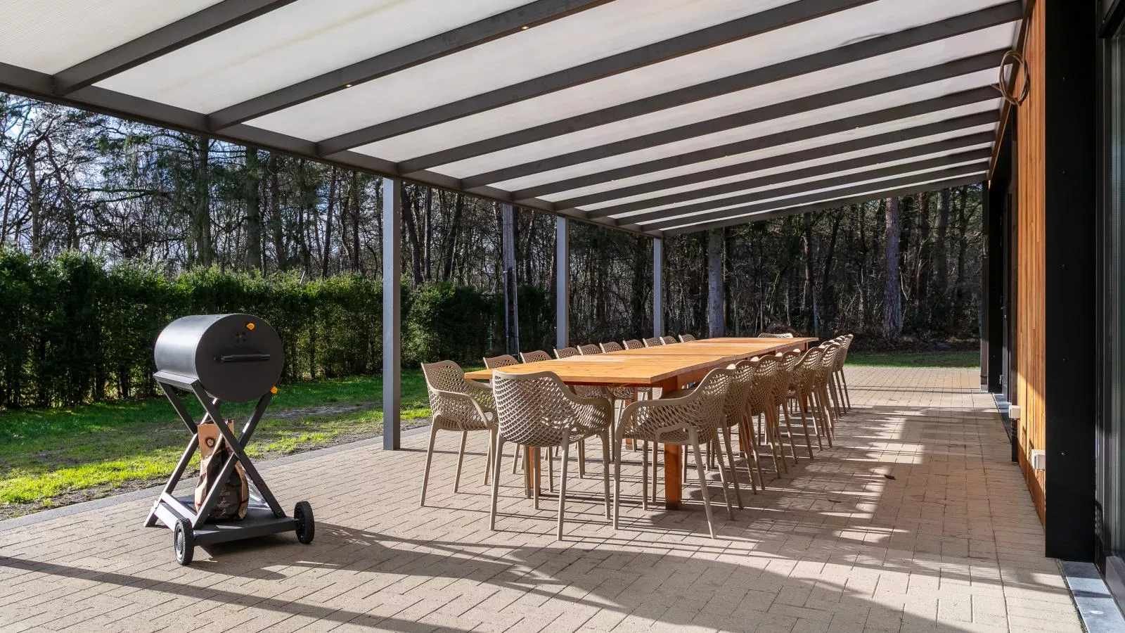 Ons Huis-Terrace balcony