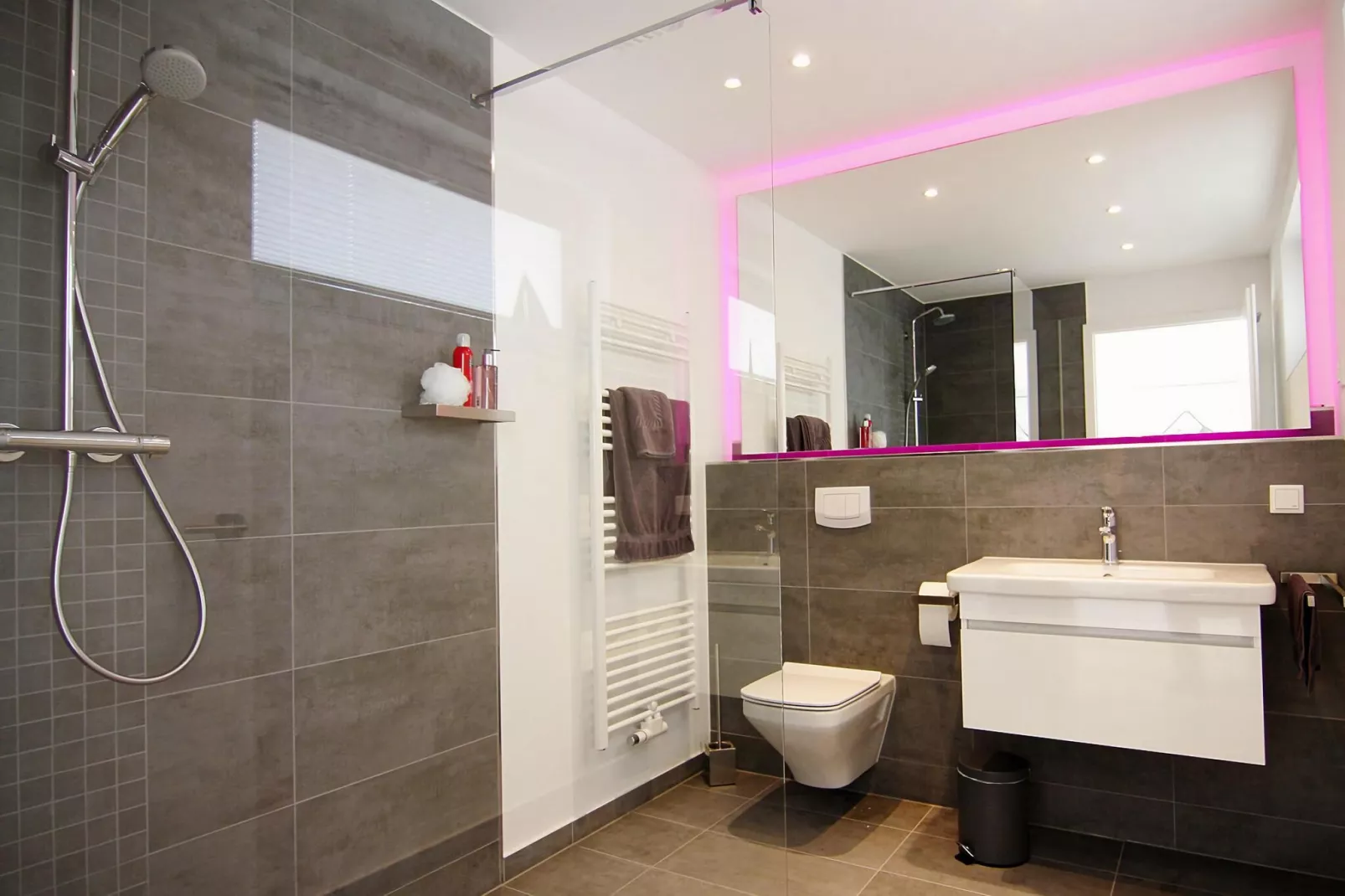 Am Yachthafen 17-Bathroom