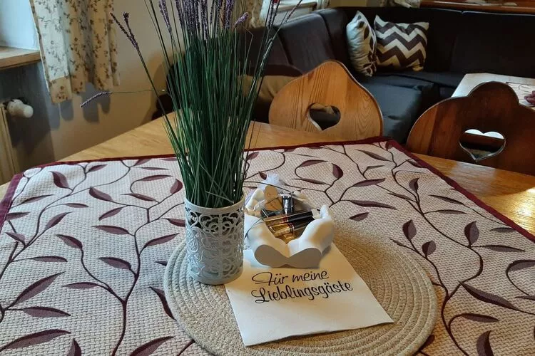 Ferienhaus Piller 6 Personen-Esszimmer