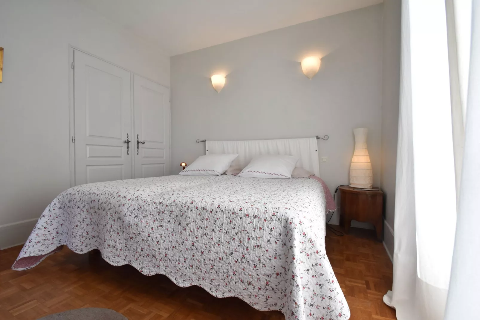 Les Remparts Fleuris-Bedroom