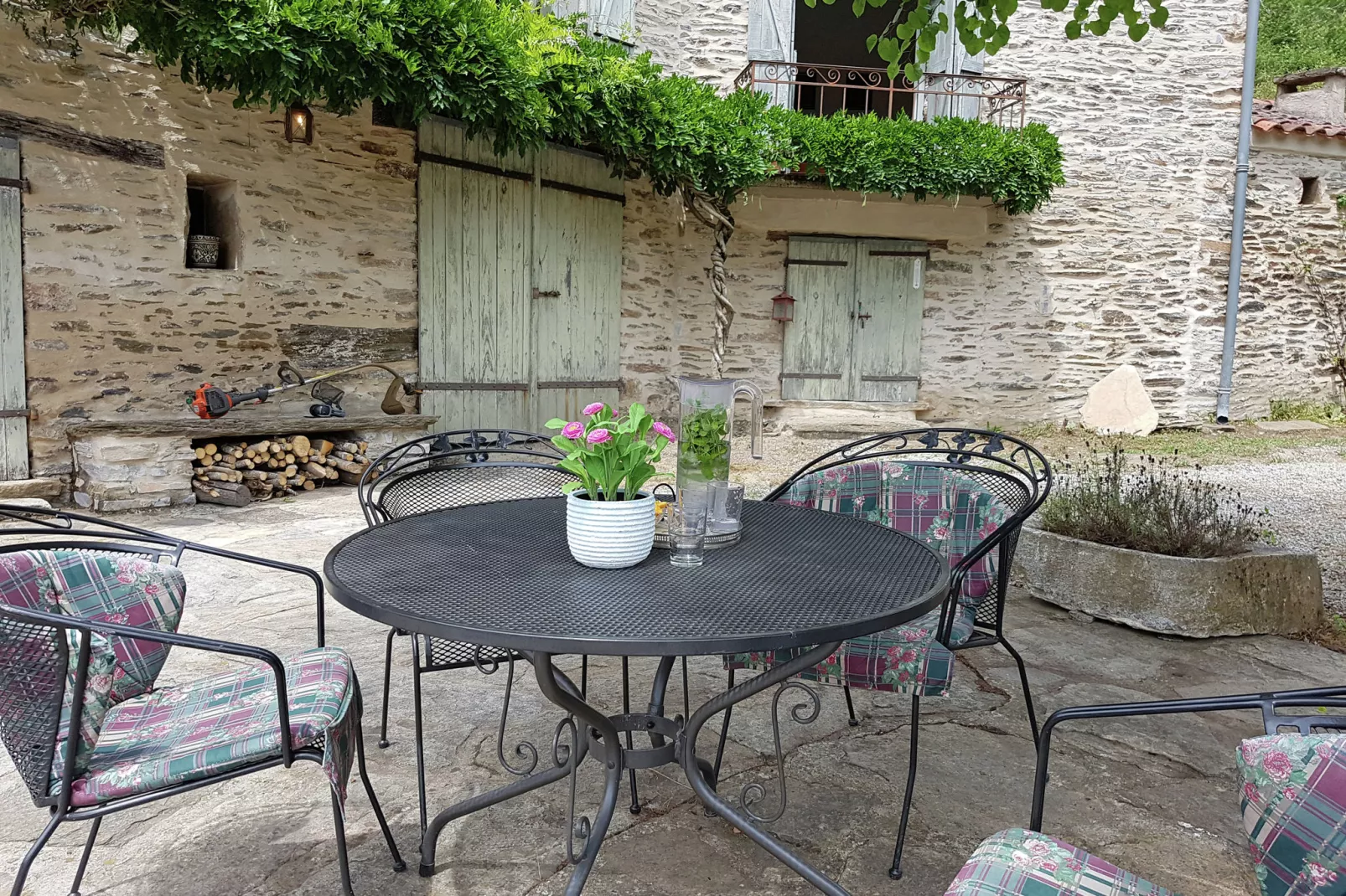 Domaine Courniou-Balcon-terrasse