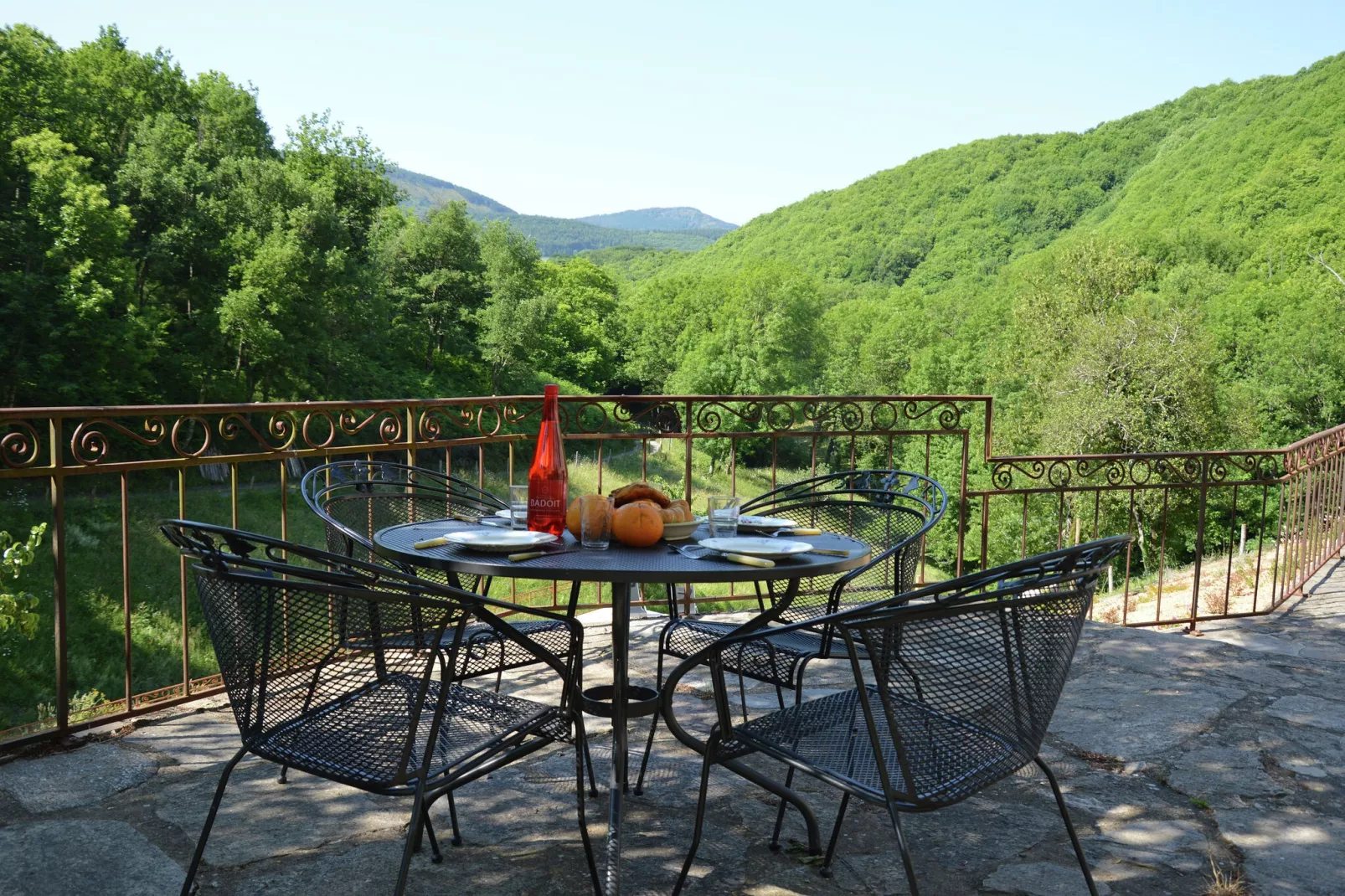Domaine Courniou-Extérieur été