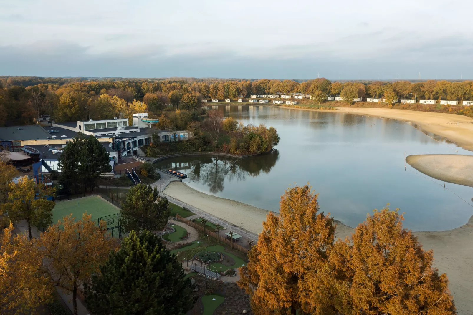 Vakantiepark Hunzedal 17-Gebiete Sommer 1 km