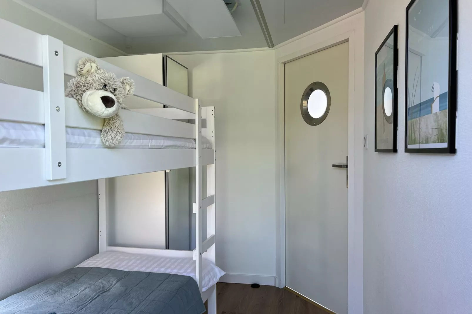 Domek na wodzie dla 4 osób-Bedroom