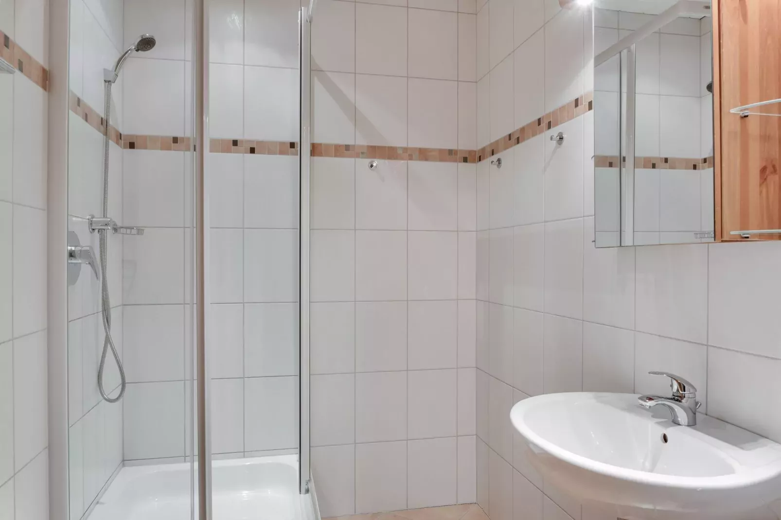 Brigitte-Bathroom