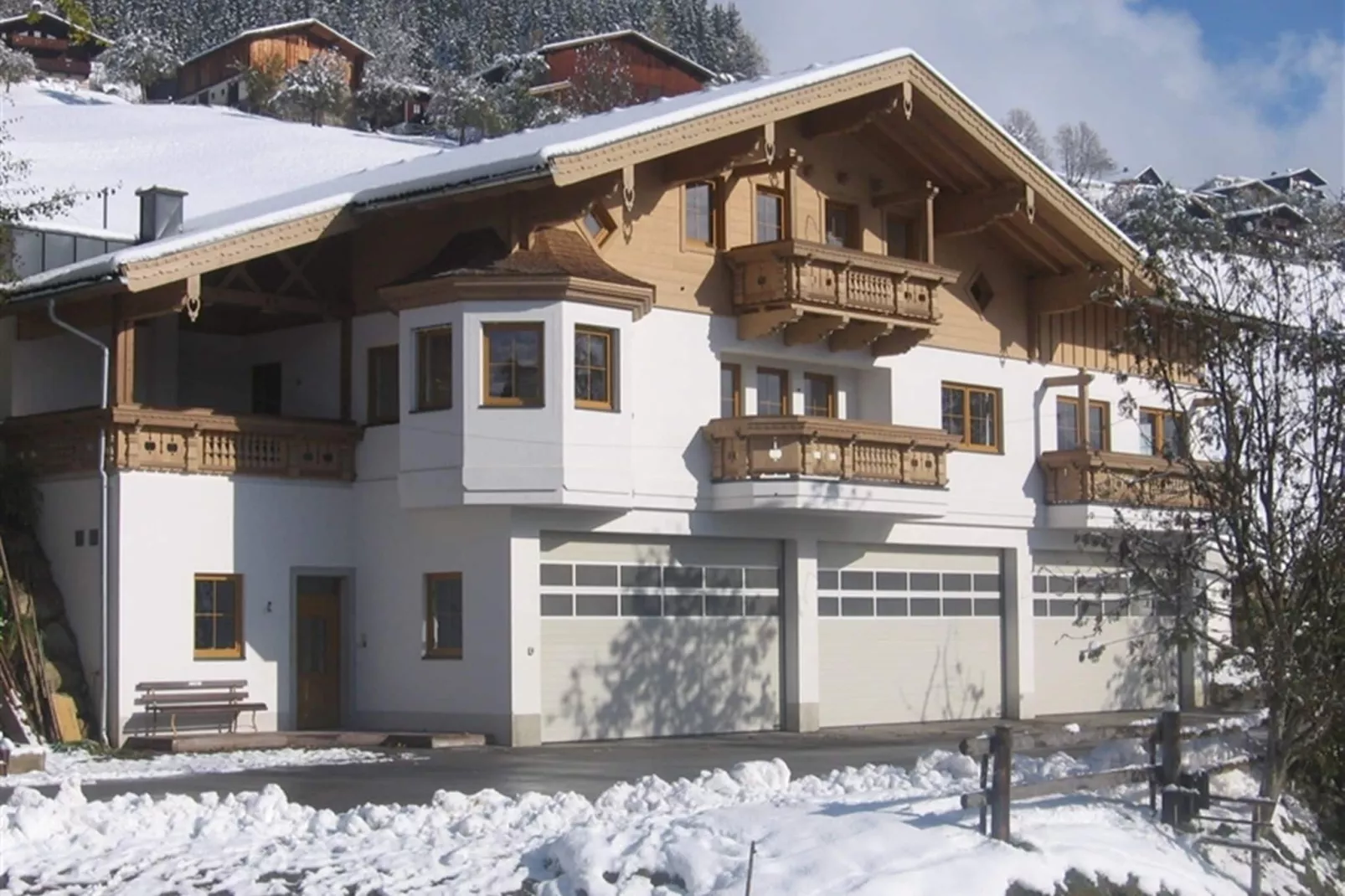 Andrea-Exterior winter