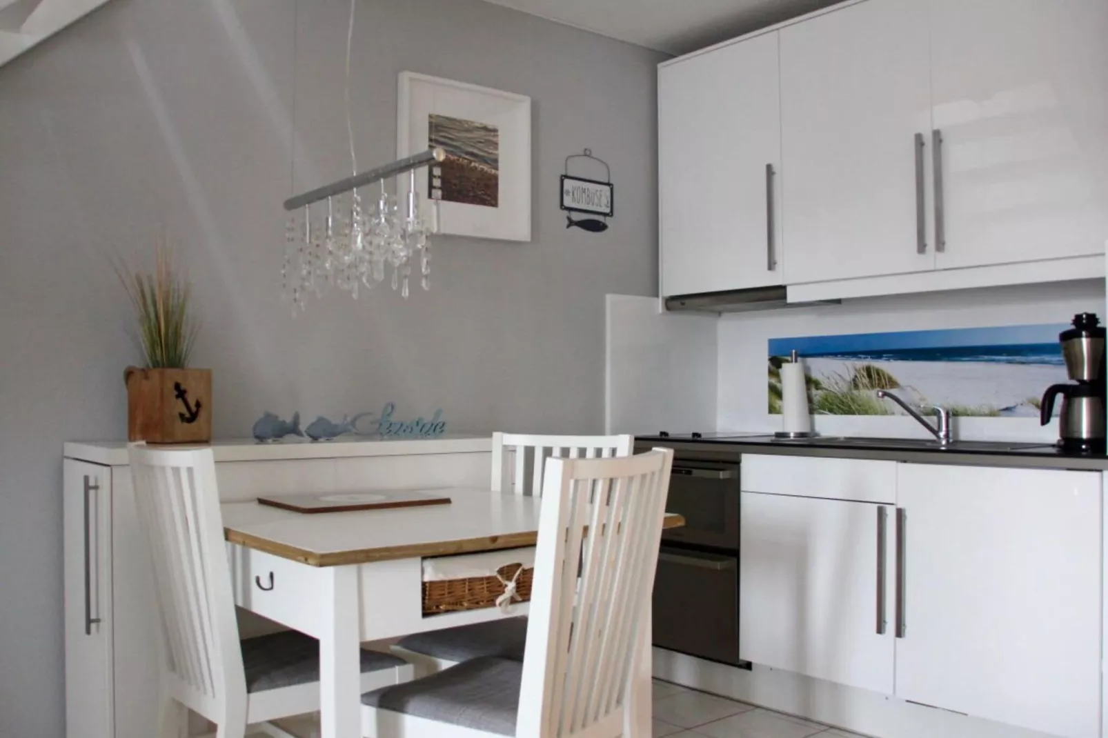 162695-Dining room