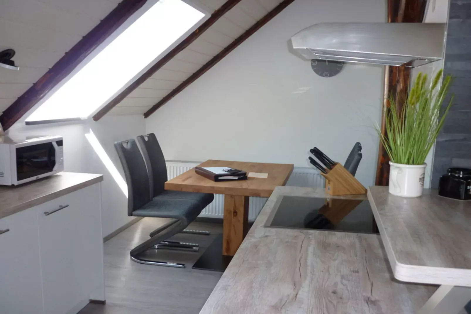 57221-Salle à manger