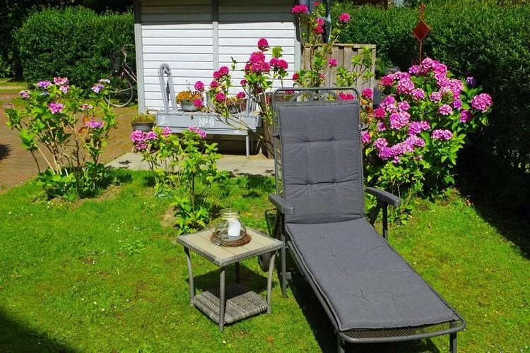 Niebüll-Ferienhaus Seebrise-Jardin d'été