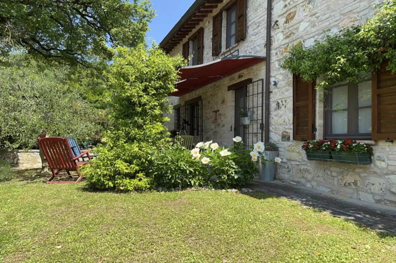 Camelle-Exterior summer