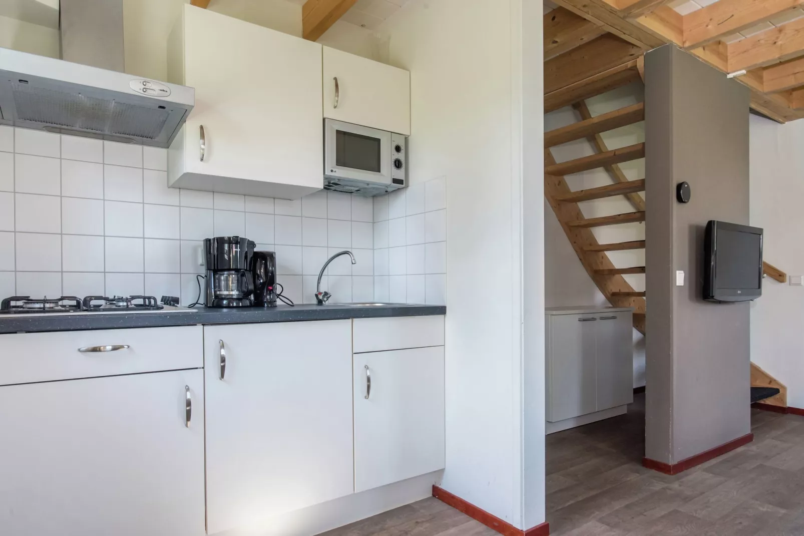 Recreatiepark de Stelhoeve 4-Kitchen