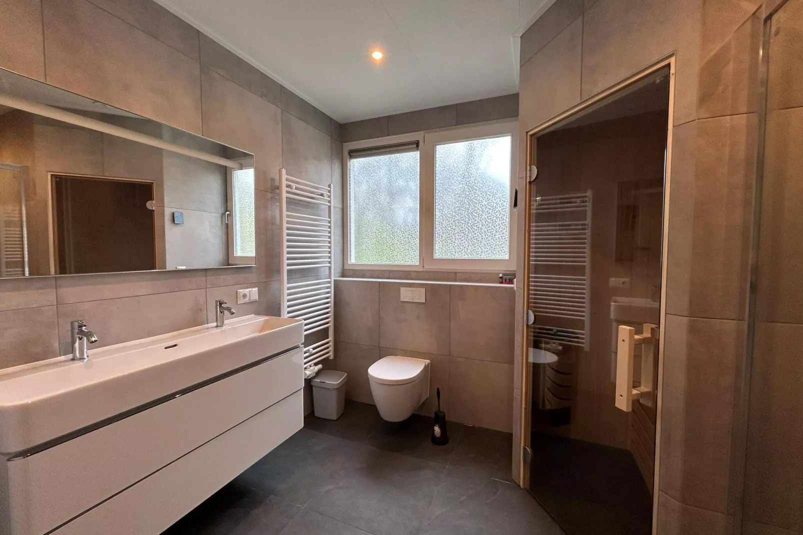 Vakantiepark De Rimboe & De Woeste Hoogte 2-Bathroom