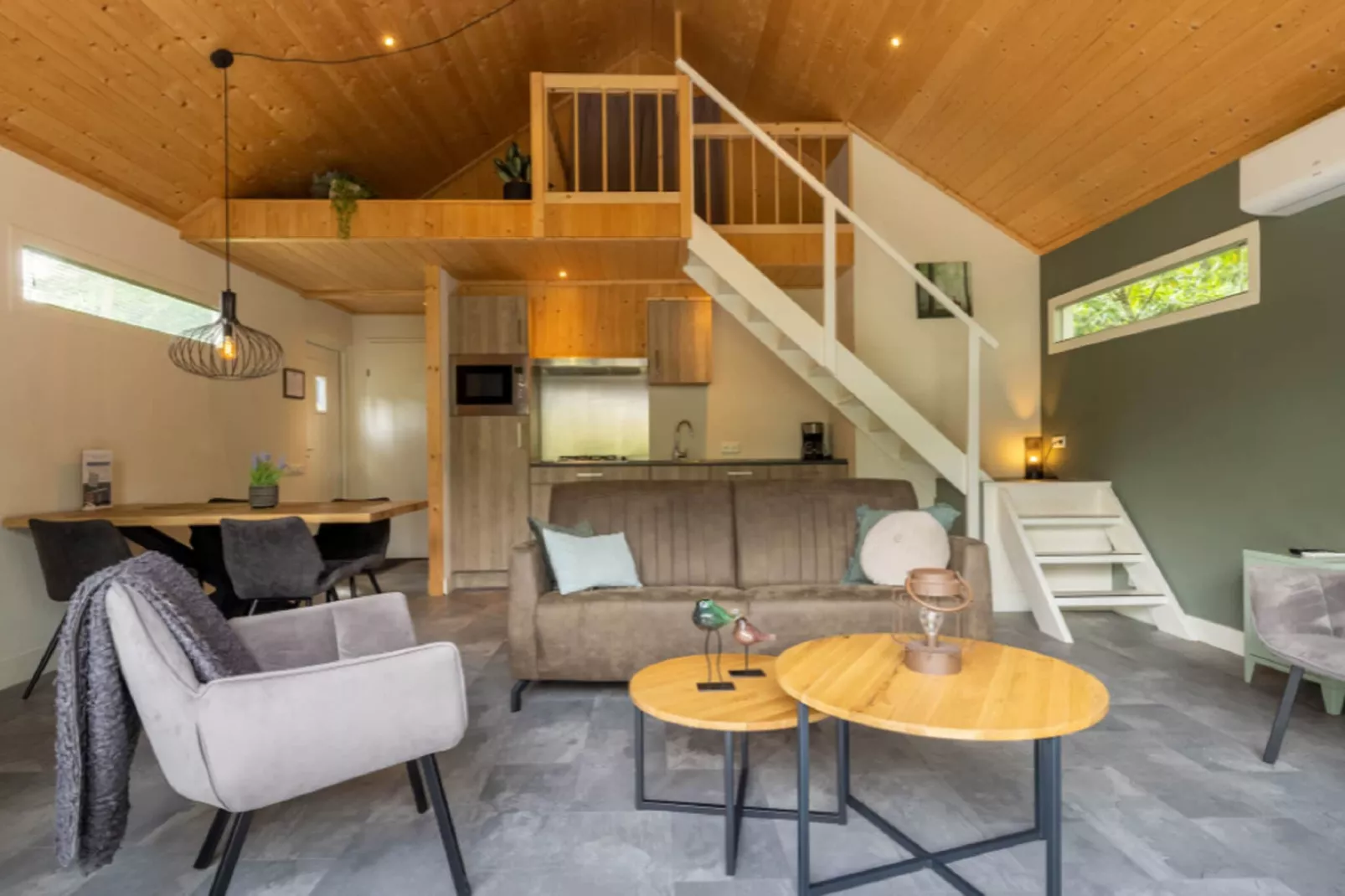 Vakantiepark De Rimboe & De Woeste Hoogte 18-Living room