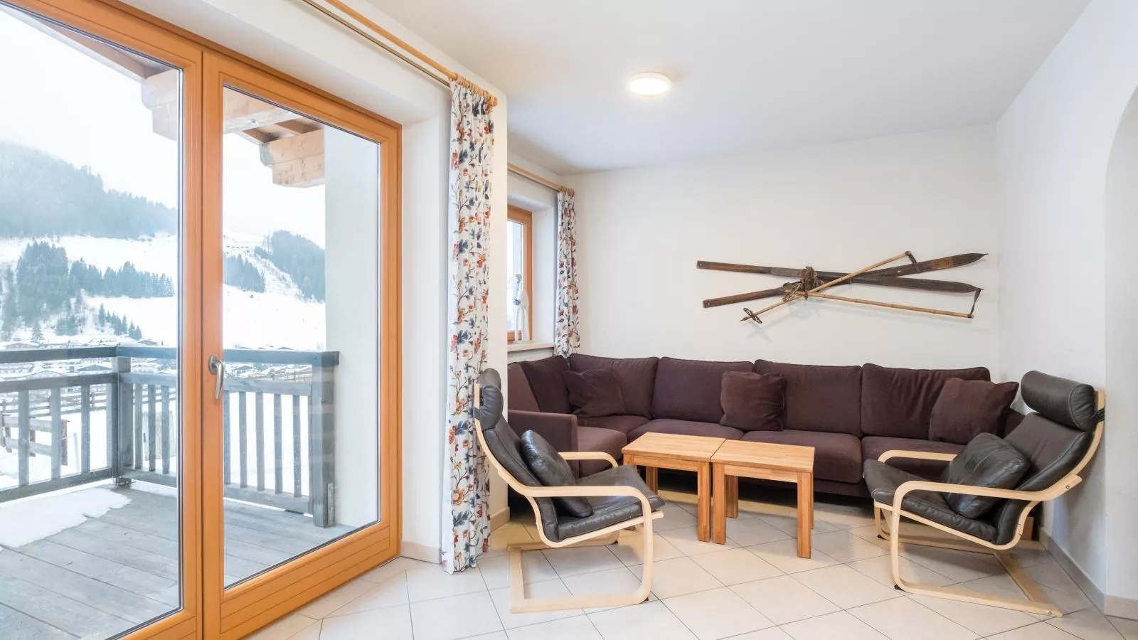 Panoramablick Ski in - Ski out-Living room
