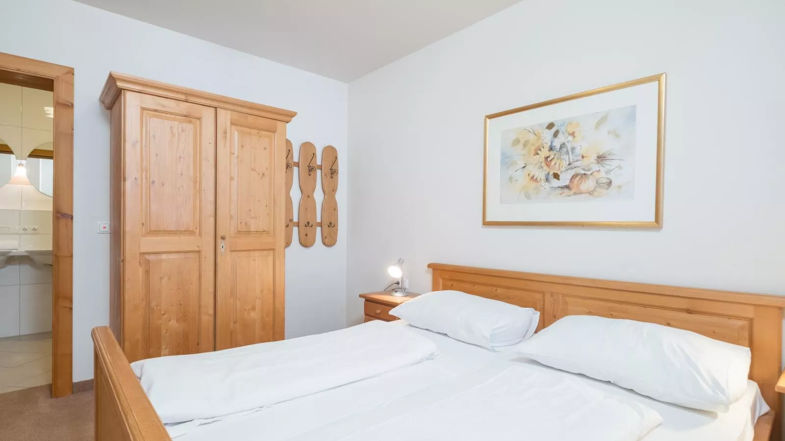 Panoramablick Ski in - Ski out-Bedroom