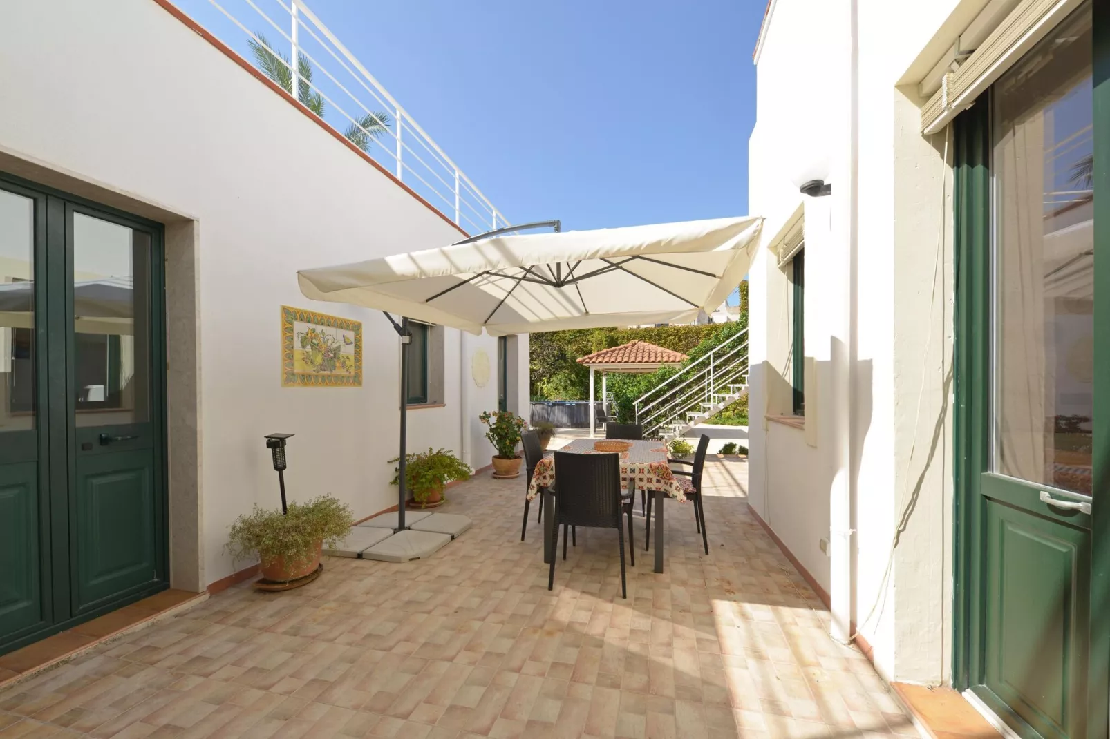 Casa Bianca Einzelhaus fuer 4 Pers mit Privatpool-Terrace balcony