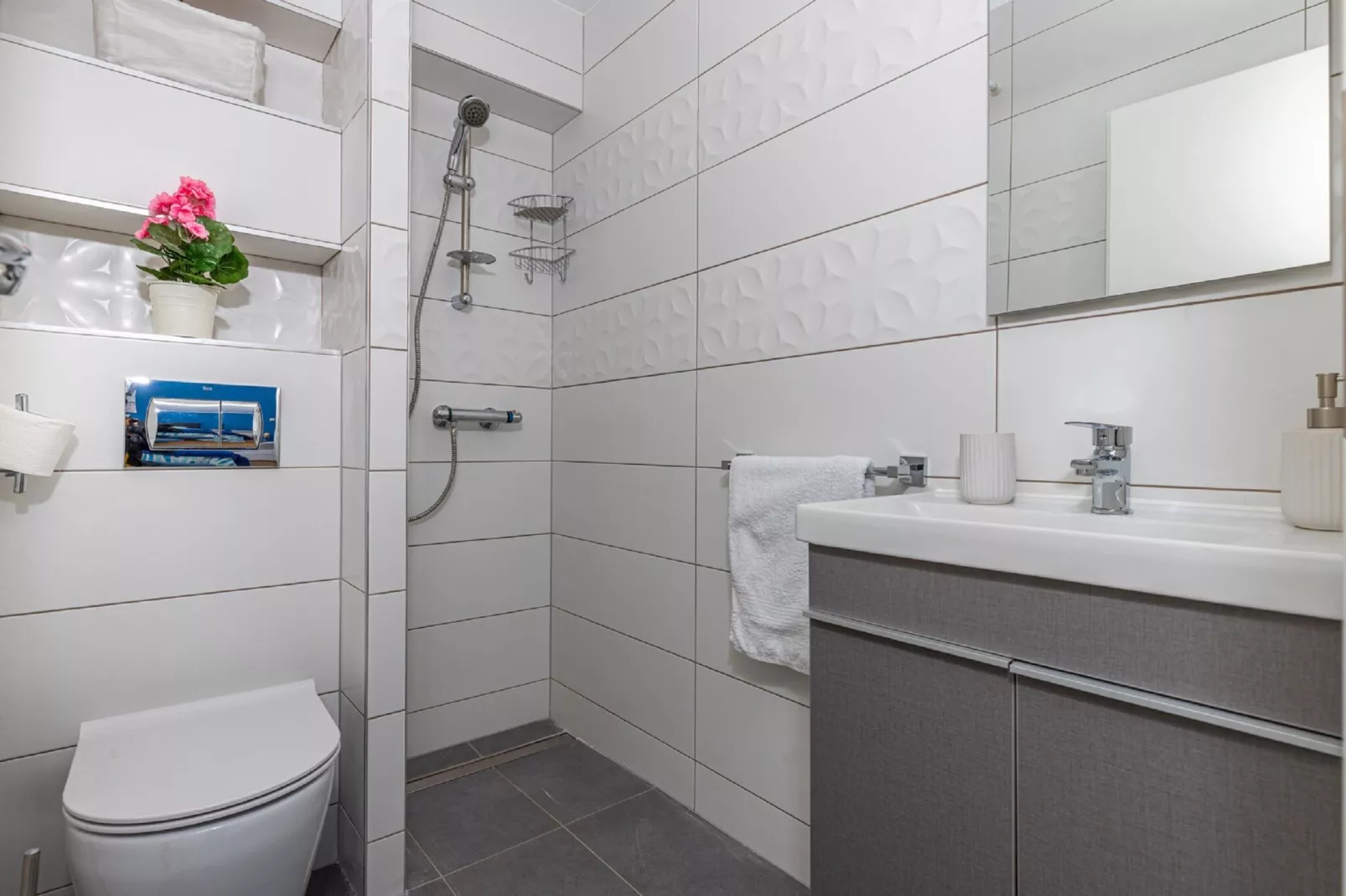 Apartment Jasminka A1-Bathroom
