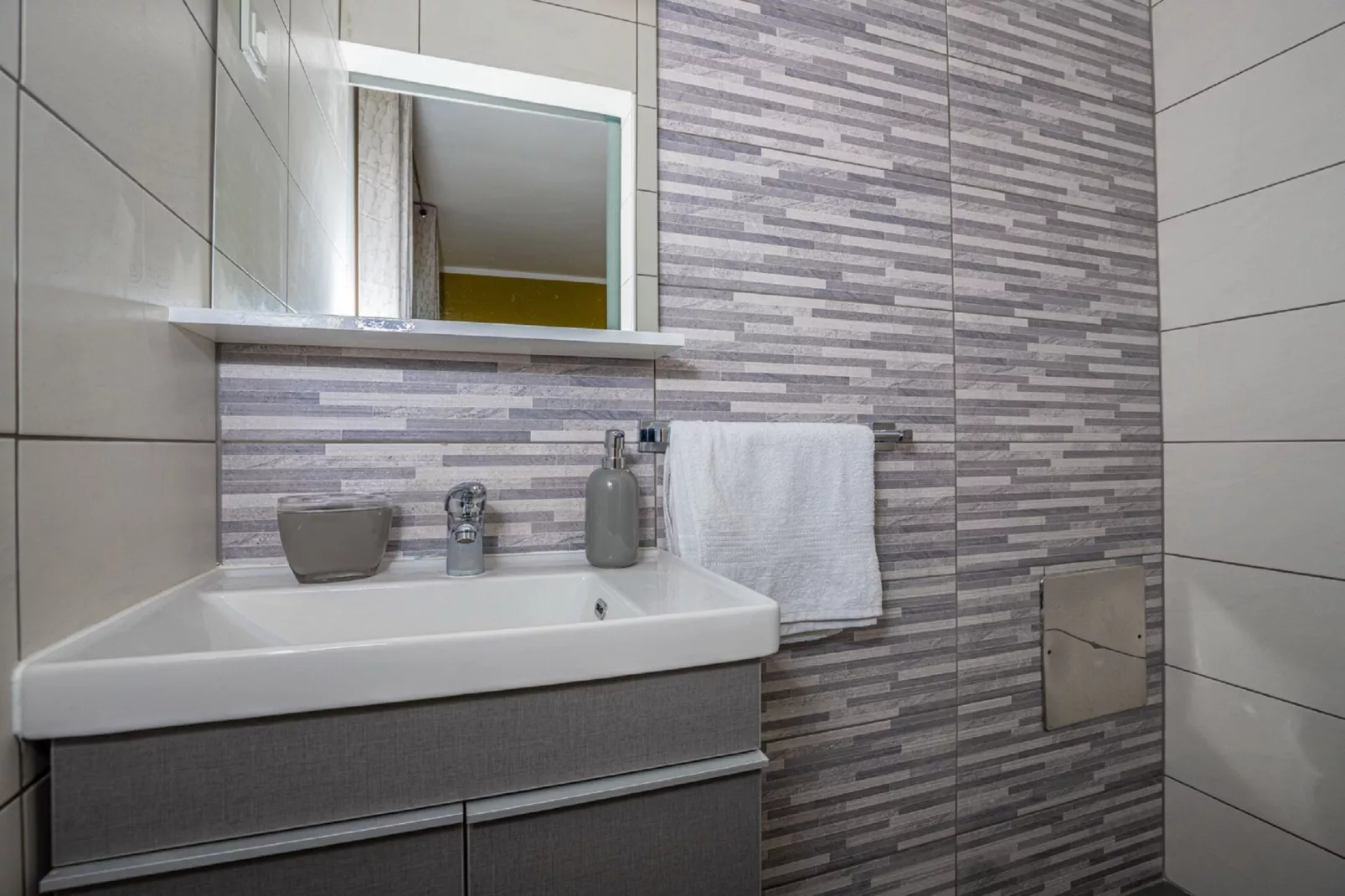 Apartment Jasminka A1-Bathroom