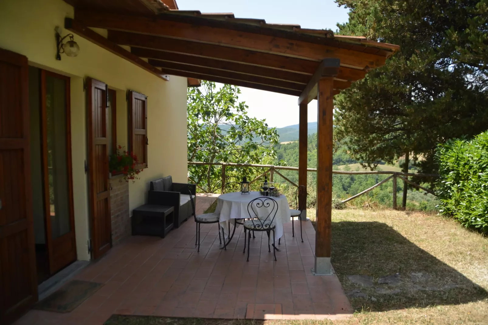 Giuditta 10 pax-Terrace balcony