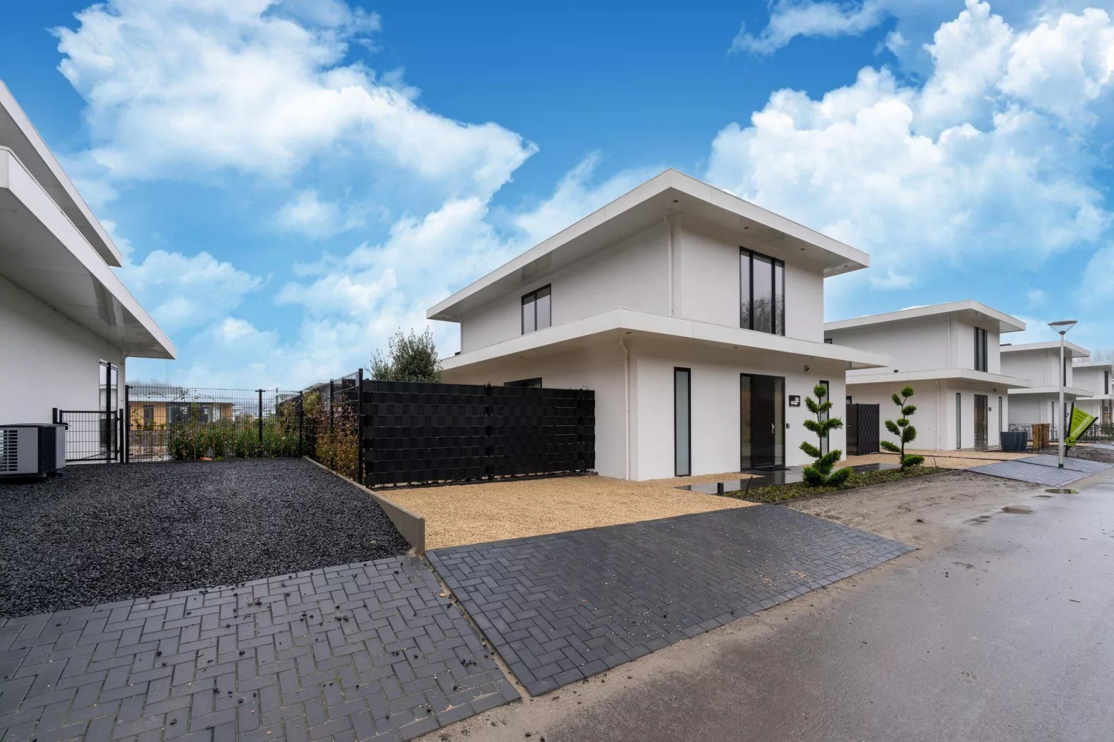 Villa Viegas 561-Exterior summer