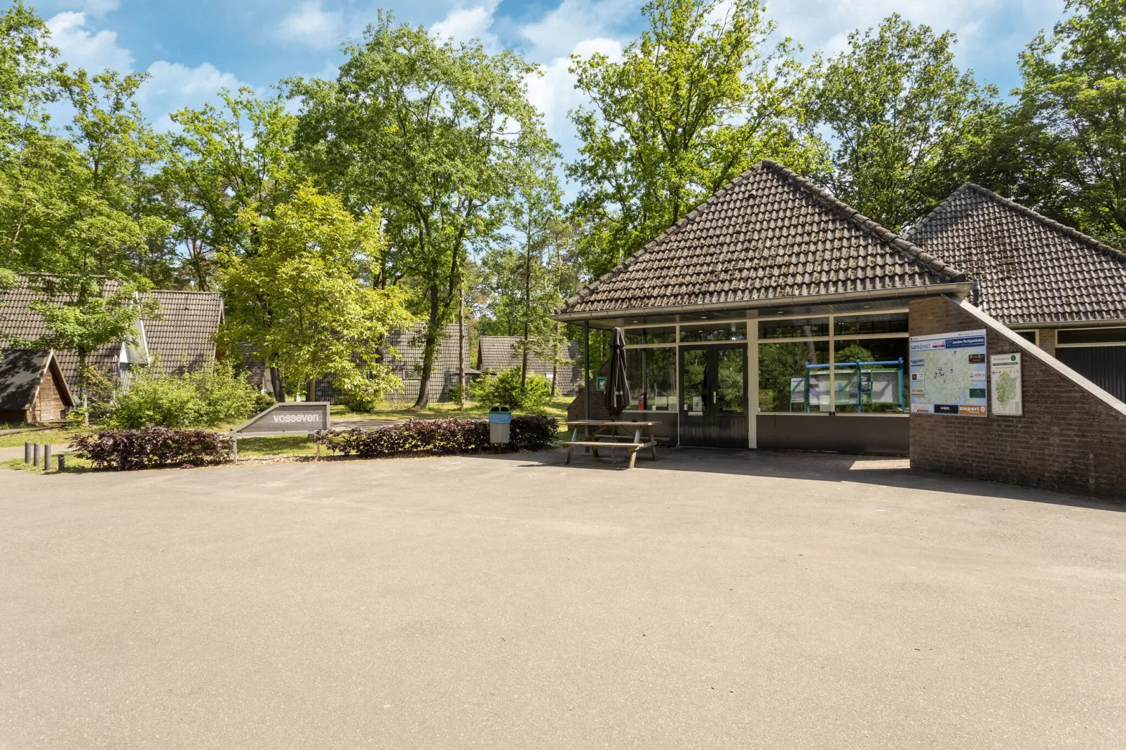 Combi bungalow Vosseven 84 & 85-Areas summer 20km
