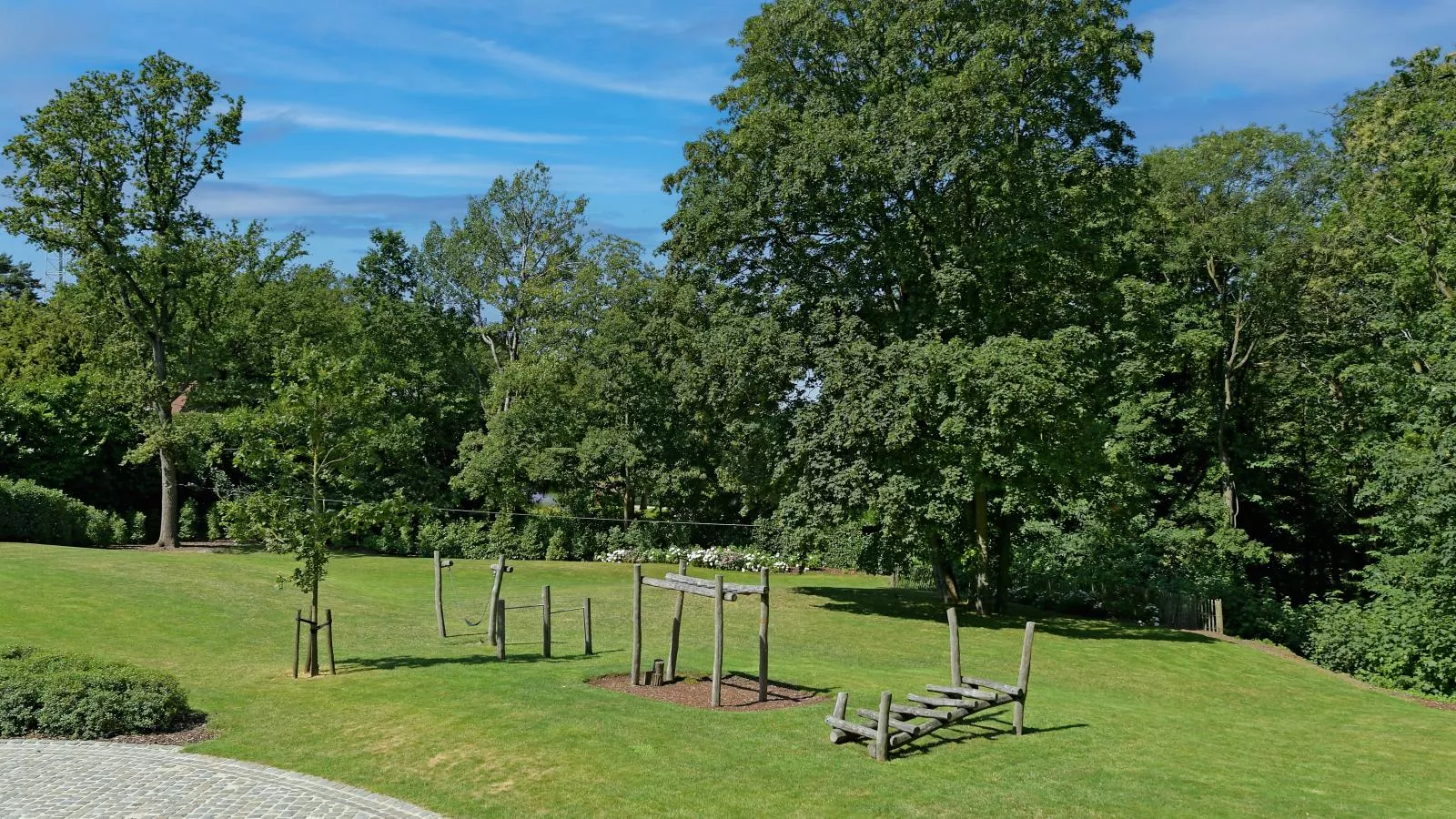 Villa Col 38-Gardens summer