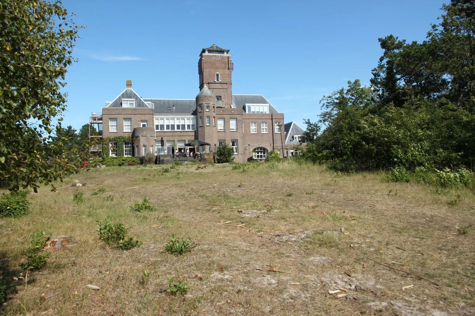 Huize Glory Tijgeroog-Exterior summer