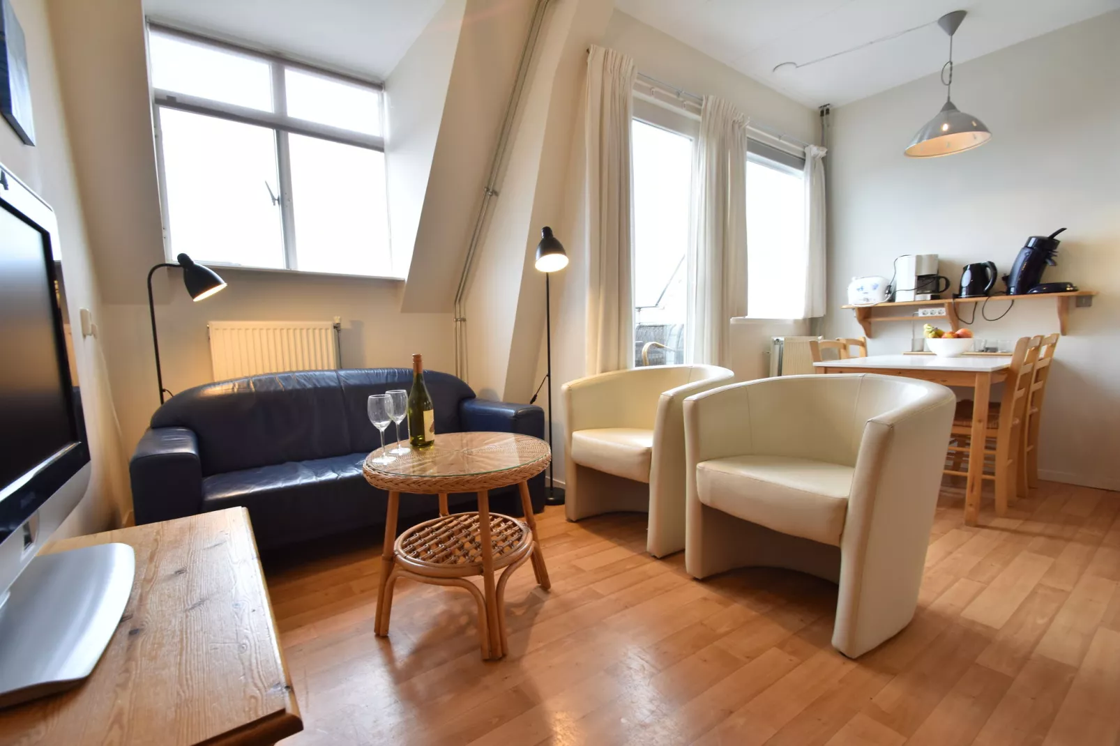 Huize Glory Tijgeroog-Living room