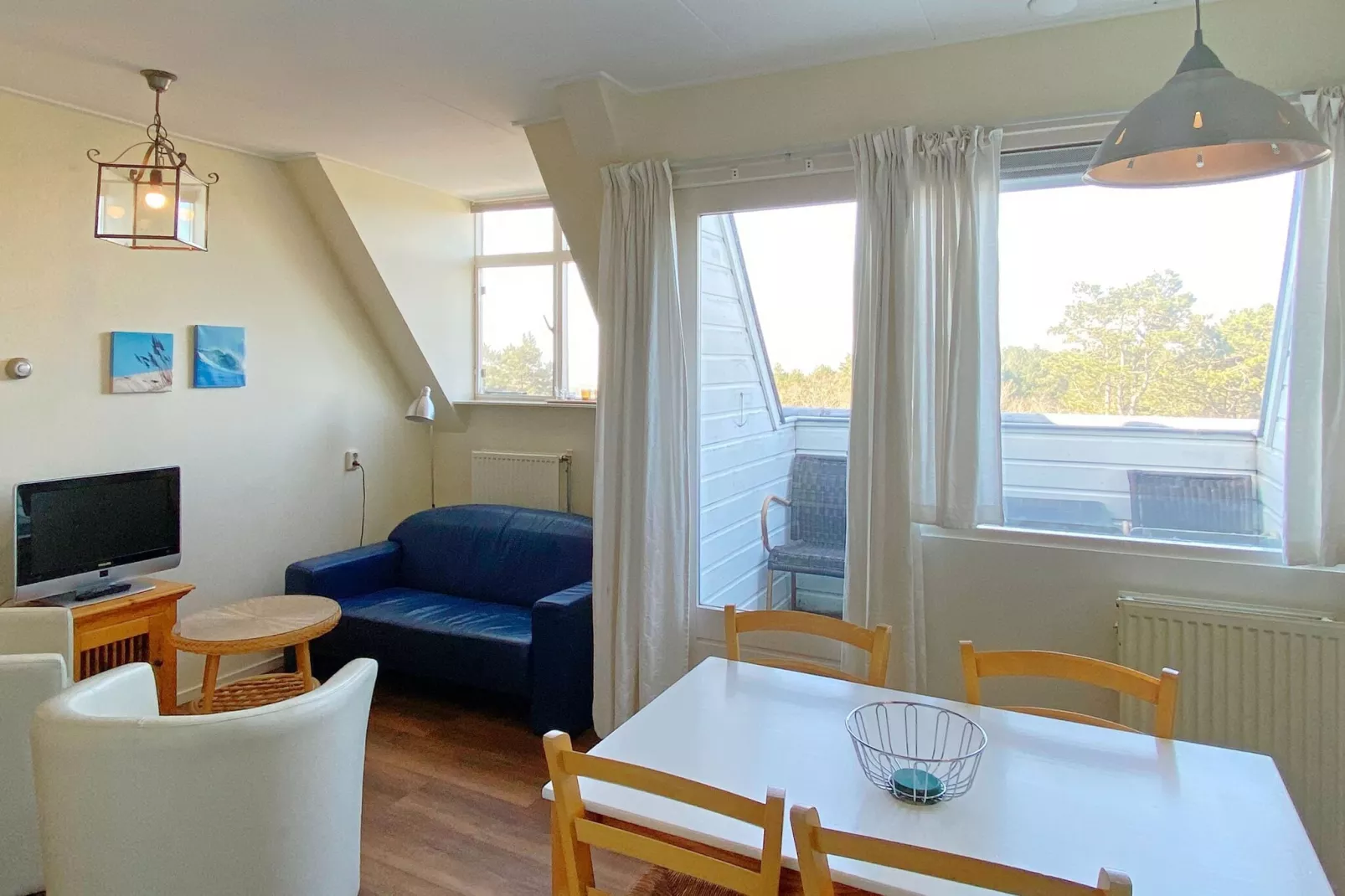 Huize Glory Tijgeroog-Living room
