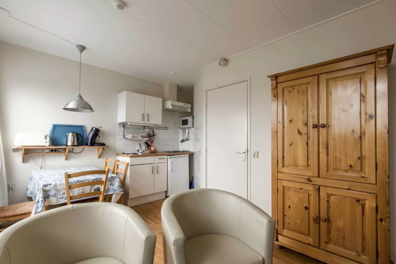 Huize Glory Tijgeroog-Kitchen