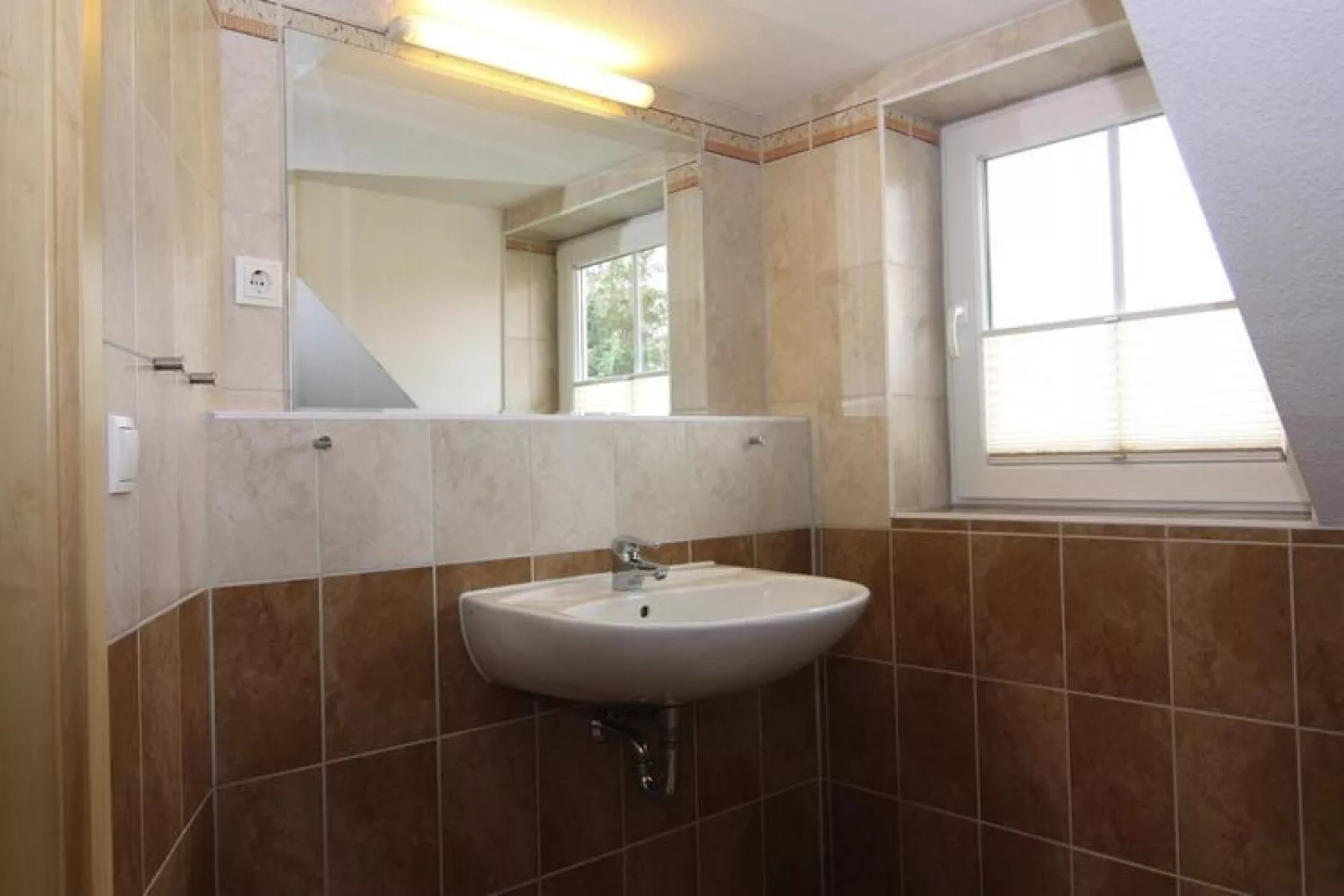 Doppelhaushälfte Kühlungsborn-DHH 2 Straße-Bathroom