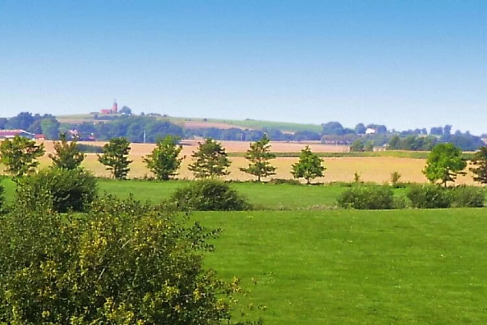 Doppelhaushälfte Kühlungsborn-DHH 2 Straße-Gardens summer