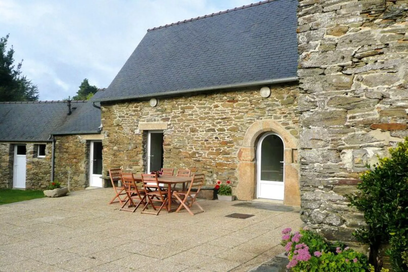 Holiday home Plouégat-Guérand-Exterior summer