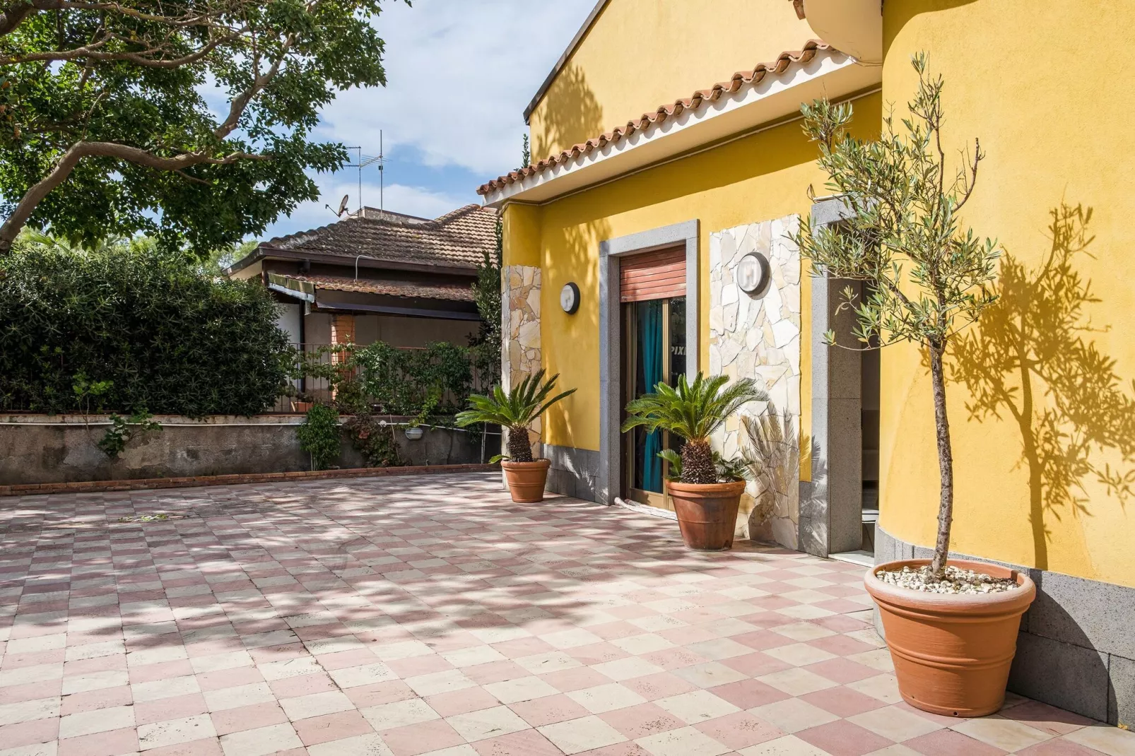 Casa Fassari-Exterior summer