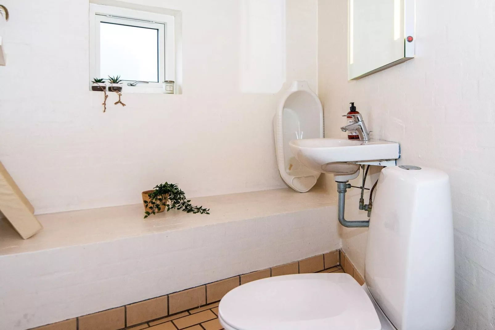 12 person holiday home in Ebeltoft-Indoor