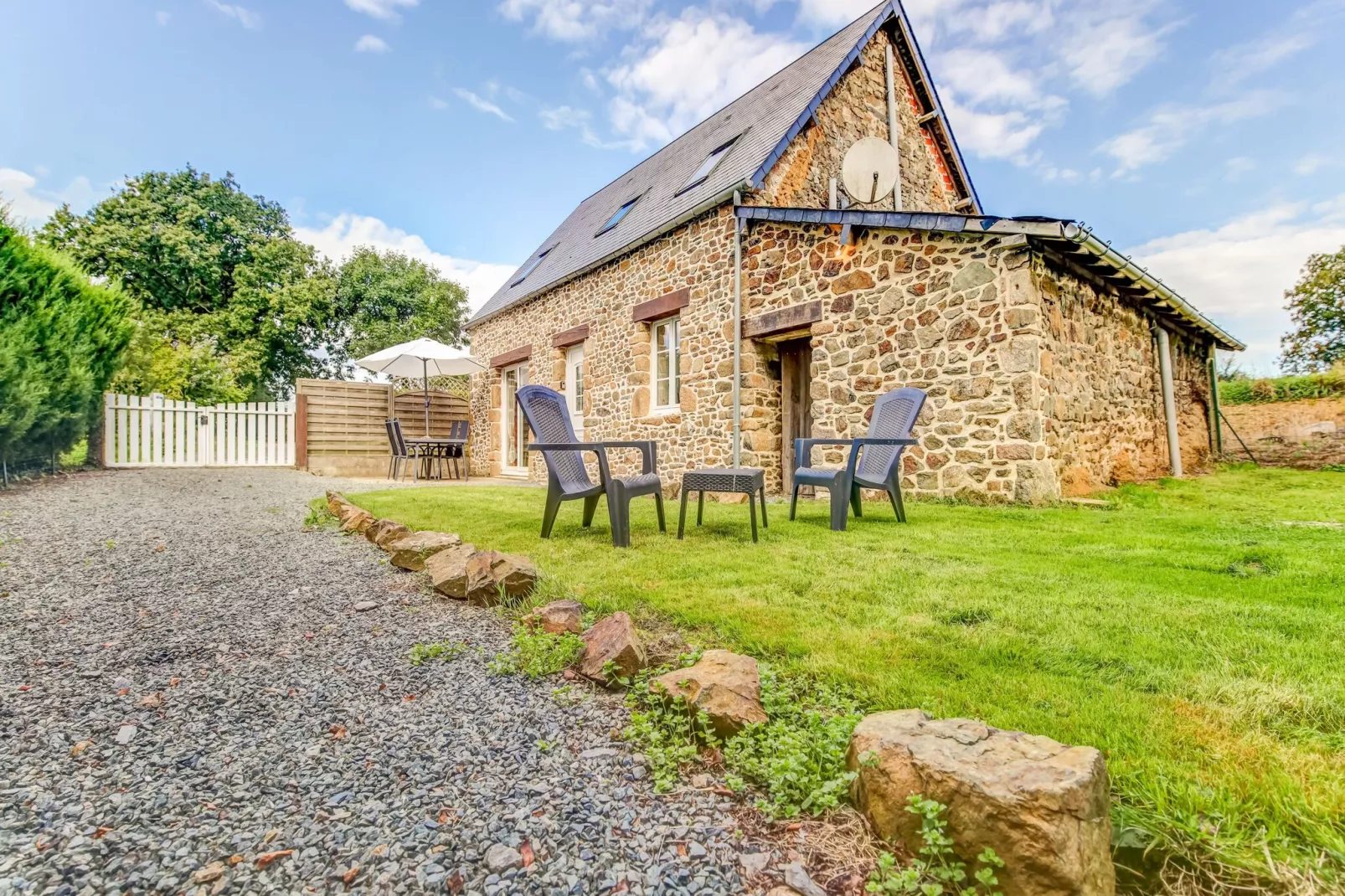 Maison de vacances - BRAINVILLE-Terrasse/Balkon