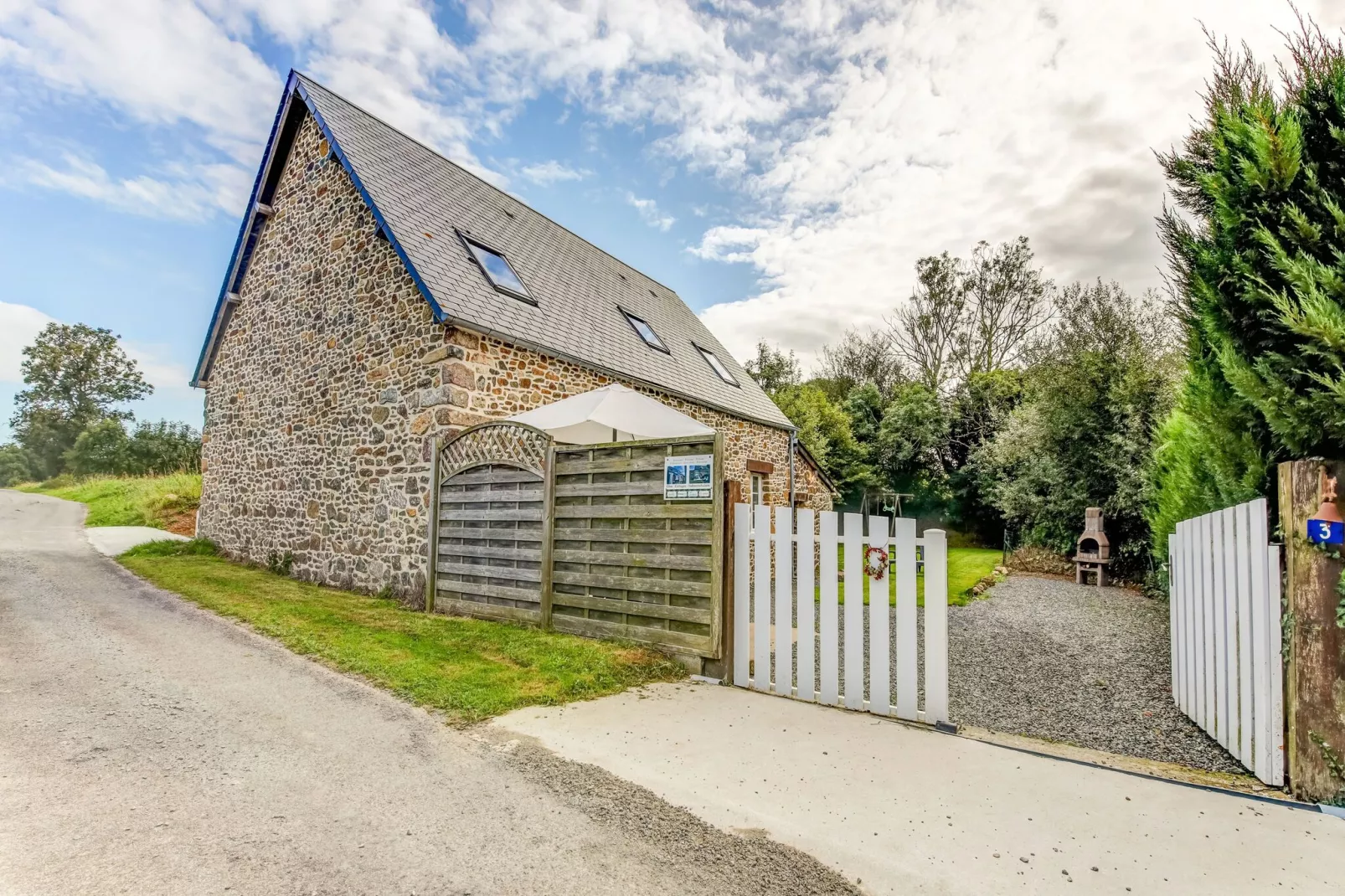 Maison de vacances - BRAINVILLE-Außenbereich Sommer