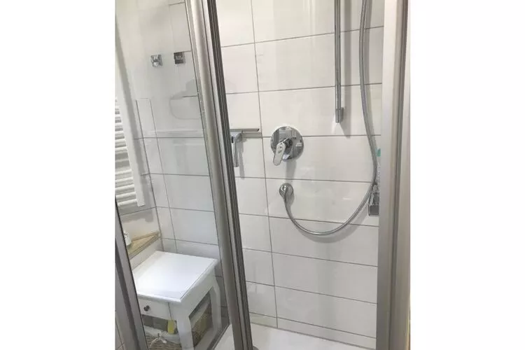 43066-Bathroom